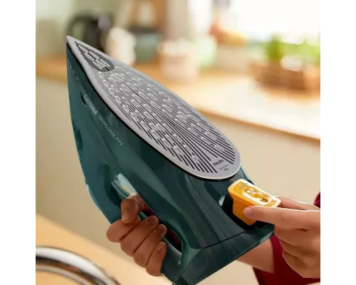 Утюг Philips DST7050/70