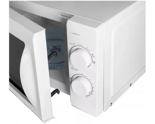 Микроволновая печь StarWind SMW3720 белый