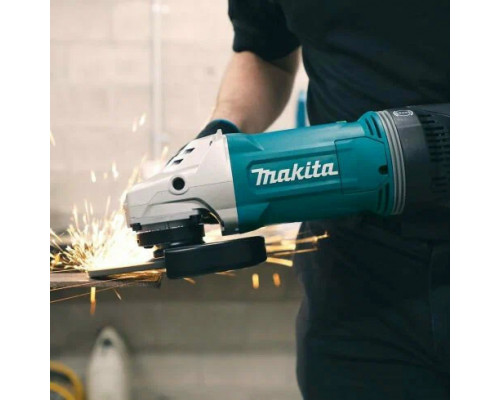 Углошлифовальная машина Makita GA7071X1 2400Вт 8500об/мин рез.шпин.:M14 d=180мм