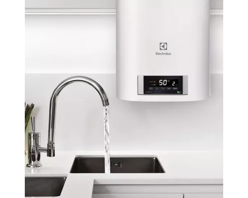 Электрический водонагреватель Electrolux EWH 80 Formax DL