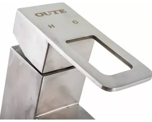 Смеситель для раковины Oute Т40201-1