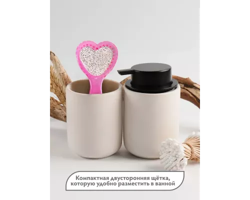 Пемза со щеткой на ручке Банные штучки 15 см 40079