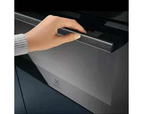 Духовой шкаф Electrolux EVL8E08Z