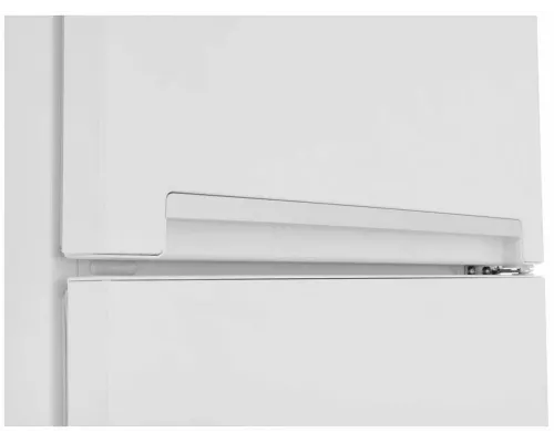 Холодильник Beko RCNK335K00W белый