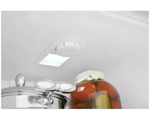 Холодильник Beko RCNK335K00W белый