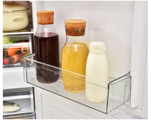 Холодильник VESTEL VCB 170 VW белый