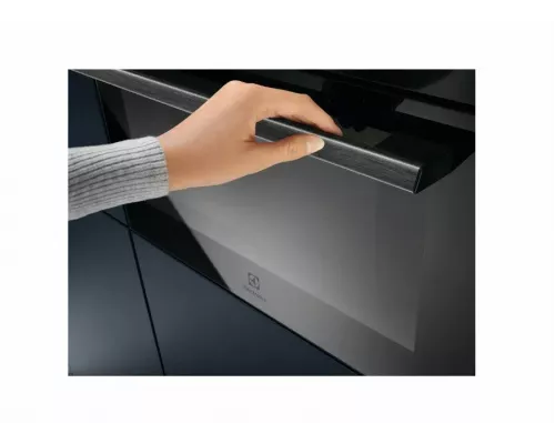 Встраиваемая микроволновая печь Electrolux EVM8E08Z