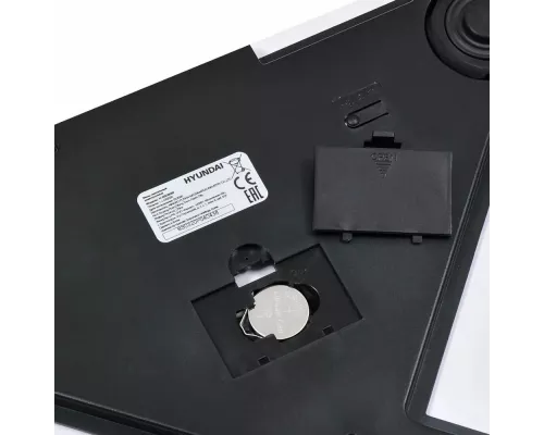 Весы напольные Hyundai H-BS03563 белый