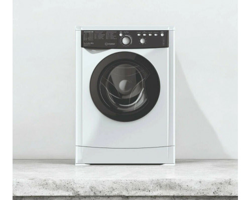 Стиральная машина INDESIT EWUD 4105 BK CIS белый/черный