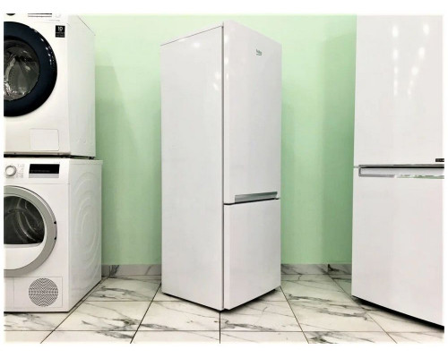 Холодильник Beko RCSK250M00W белый Холодильник Beko RCSK250M00W белый