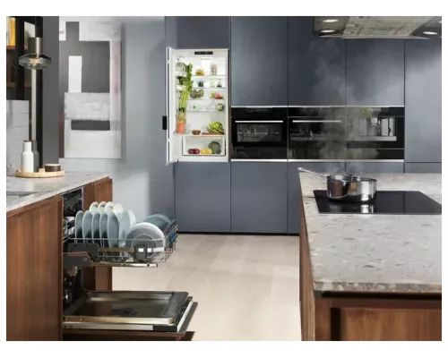 Встраиваемая посудомоечная машина Electrolux EEC767310L