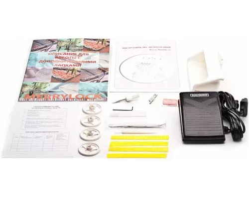 Оверлок Merrylock 005 белый