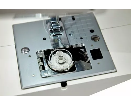 Швейная машина LEADER CALIPSO