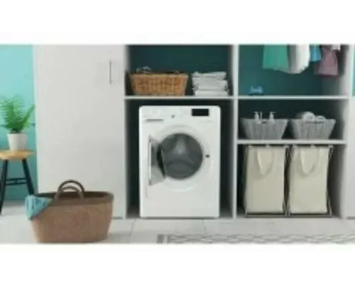 Стиральная машина Indesit BWE 81282 L белый