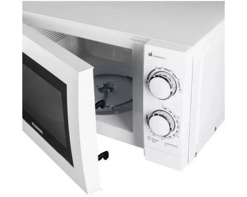 Микроволновая печь StarWind SMW3820 белый