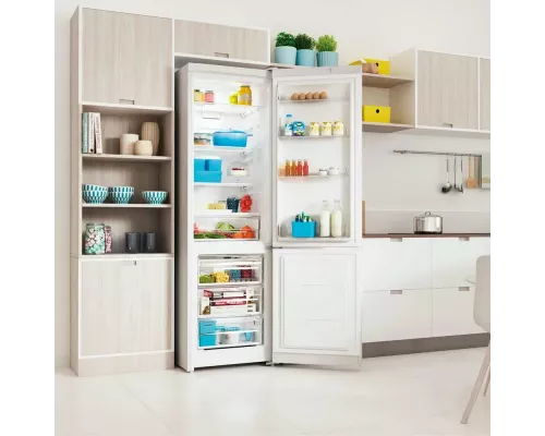 Холодильник Indesit ITS 5200 W UZ белый