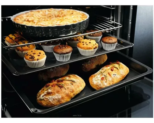 Духовой шкаф Electrolux EOB7S31Z черный