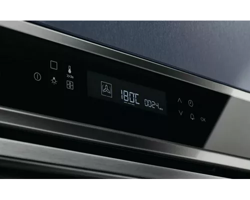 Духовой шкаф Electrolux EOE7P31X серебристый