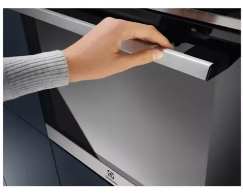 Духовой шкаф Electrolux EOE8P39WX