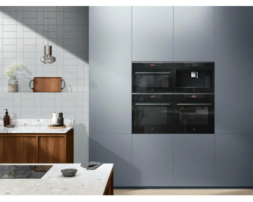 Духовой шкаф Electrolux KVLBE08H черный Духовой шкаф Electrolux KVLBE08H черный