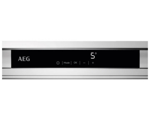 Встраиваемый холодильник AEG SKE818E1DC Встраиваемый холодильник AEG SKE818E1DC