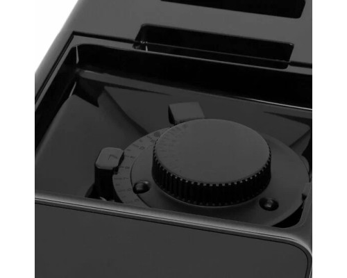 Кофемашина Hyundai HAM-4001 черный Кофемашина Hyundai HAM-4001 черный