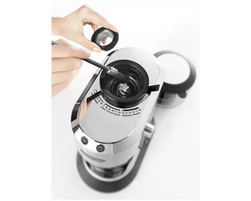 Кофемолка DeLonghi KG520.M