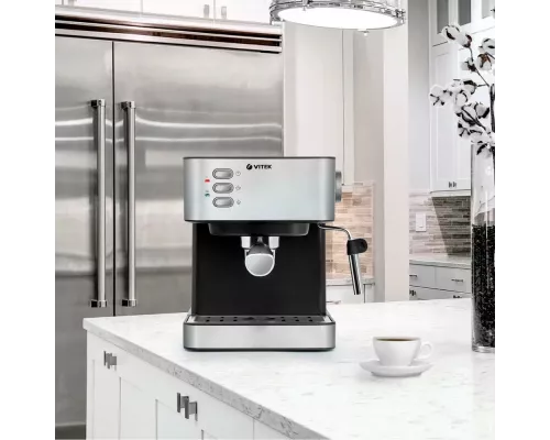 Кофеварка Vitek VT-1504 серебристый/черный