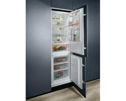 Встраиваемый холодильник Electrolux LNG7TE18S белый