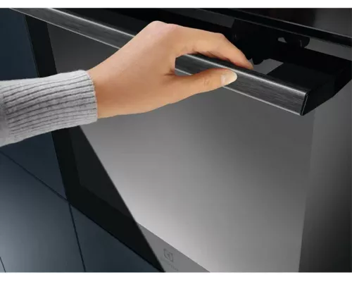 Духовой шкаф Electrolux EOD5C70BZ