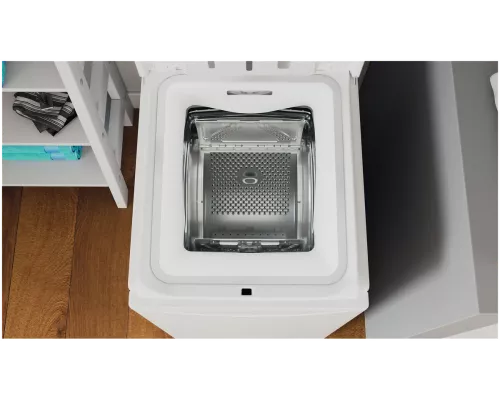Вертикальная стиральная машина Indesit BTW L60400 EEN белый