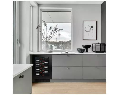 Винный шкаф Temptech CPROX60SRB-24