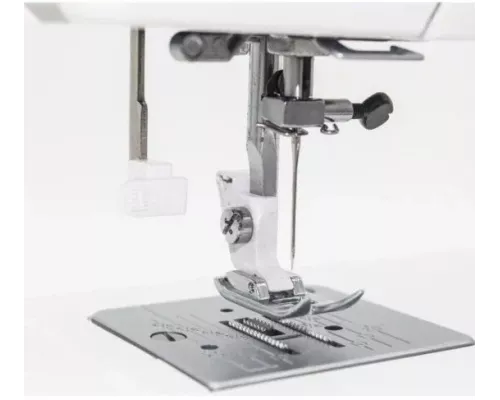 Швейная машина Janome S-24 белый