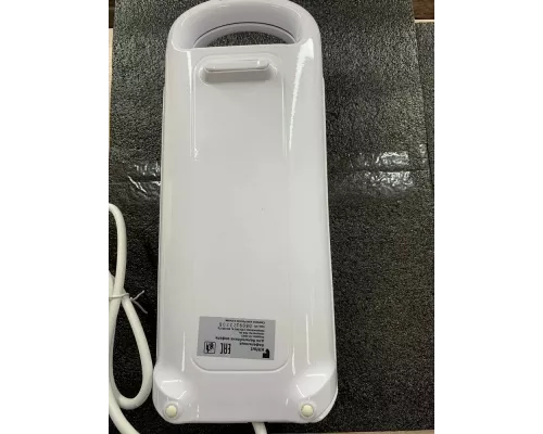 Вафельница KITFORT КТ-1643 белый