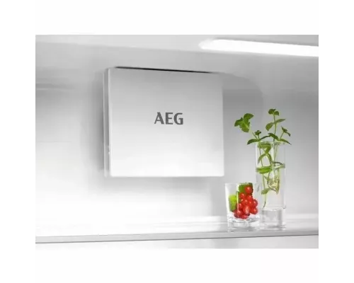 Встраиваемый холодильник AEG TSC7G181ES