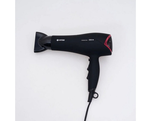 Фен VITEK VT-8208 черный Фен VITEK VT-8208 черный