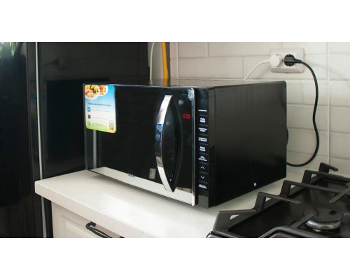 Микроволновая печь BBK 23MWG-850T/B-M черный