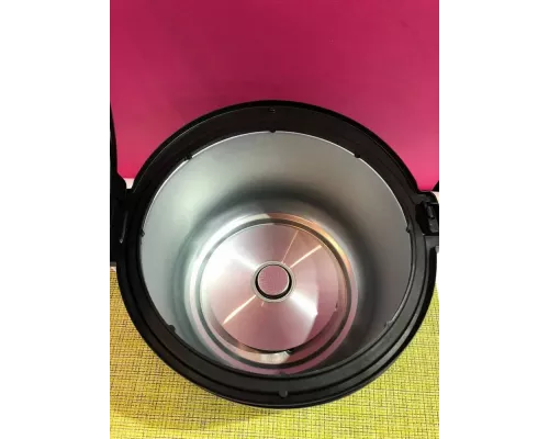 Мультиварка POLARIS PMC 0567AD черный