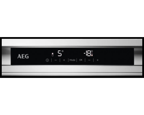 Встраиваемый холодильник AEG SCB819E8TS Встраиваемый холодильник AEG SCB819E8TS
