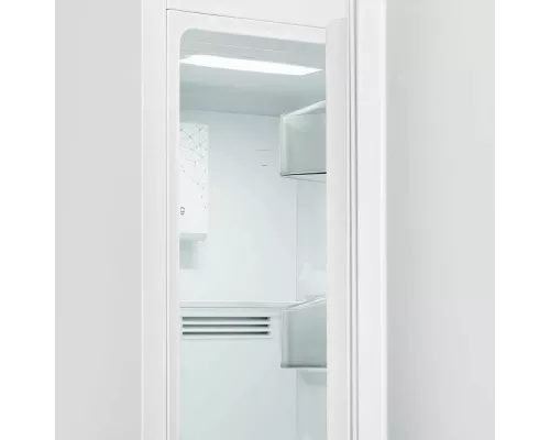 Встраиваемый холодильник Kuppersberg RBN 1763 белый