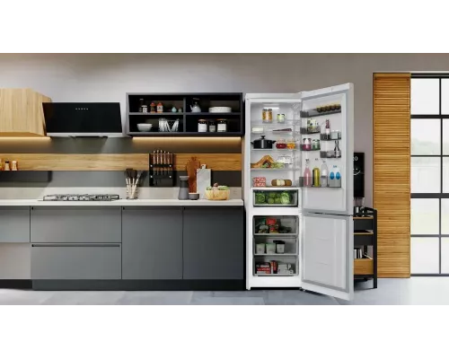 Холодильник HOTPOINT HT 6200 W белый мат.