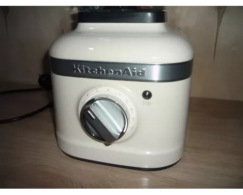 Блендер KitchenAid 5KSB4026EAC кремовый