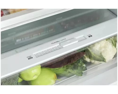 Холодильник Korting KNFC 72337 XN черный