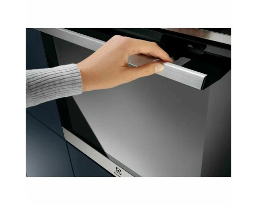 Духовой шкаф Electrolux EOD6P66X серебристый/черный Духовой шкаф Electrolux EOD6P66X серебристый/черный
