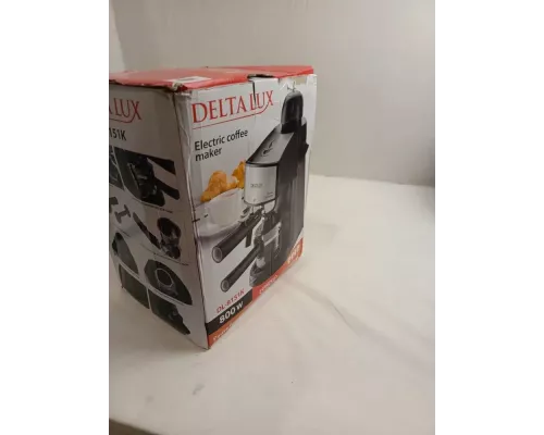 Кофеварка Delta LUX DL-8151К черная