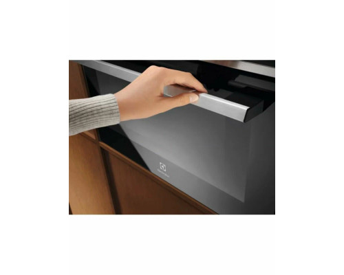 Встраиваемая микроволновая печь Electrolux EVM8E09X Встраиваемая микроволновая печь Electrolux EVM8E09X