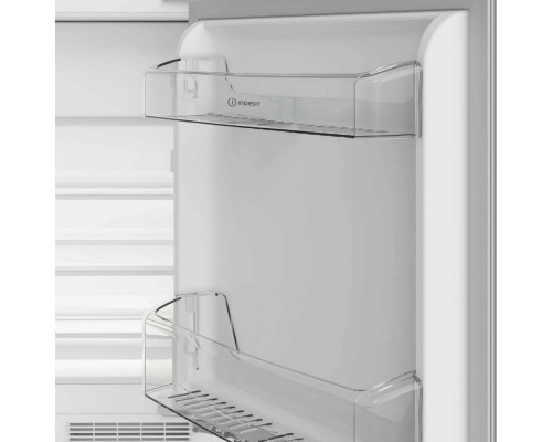 Встраиваемый холодильник Indesit IBUD 109 Встраиваемый холодильник Indesit IBUD 109