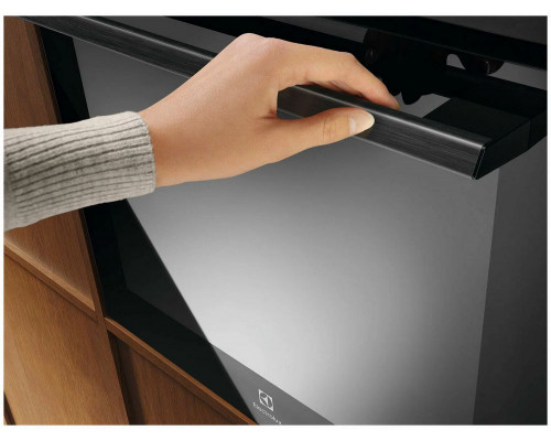 Духовой шкаф Electrolux LOE8F38Z черное стекло Духовой шкаф Electrolux LOE8F38Z черное стекло