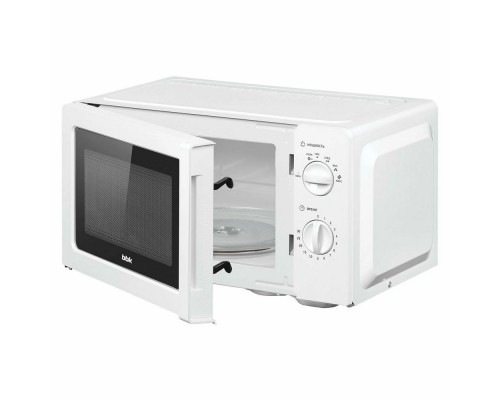 Микроволновая печь BBK 20MWS-777M/W белый Микроволновая печь BBK 20MWS-777M/W белый