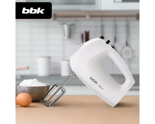 Миксер BBK KHM0301 белый